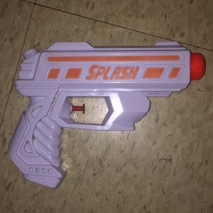 Squirt gun